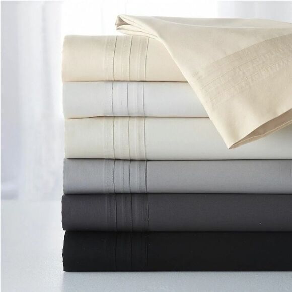 Donna Karan Standard/Queen Pair Pillowcases 510 TC Supima Cotton. Color:Grey - Picture 2 of 4